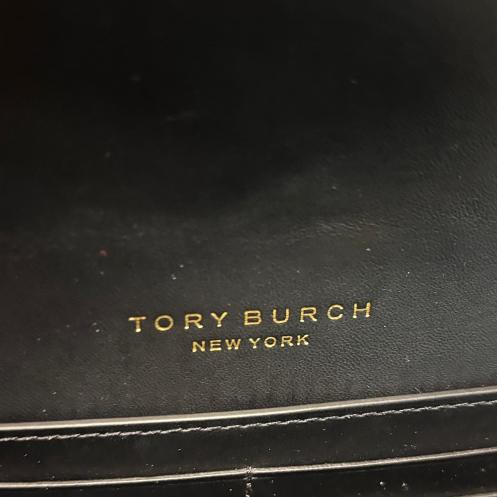 Tory Burch Black Quilted Leather Crossbody with Gold Chain - Picture 2 of 5